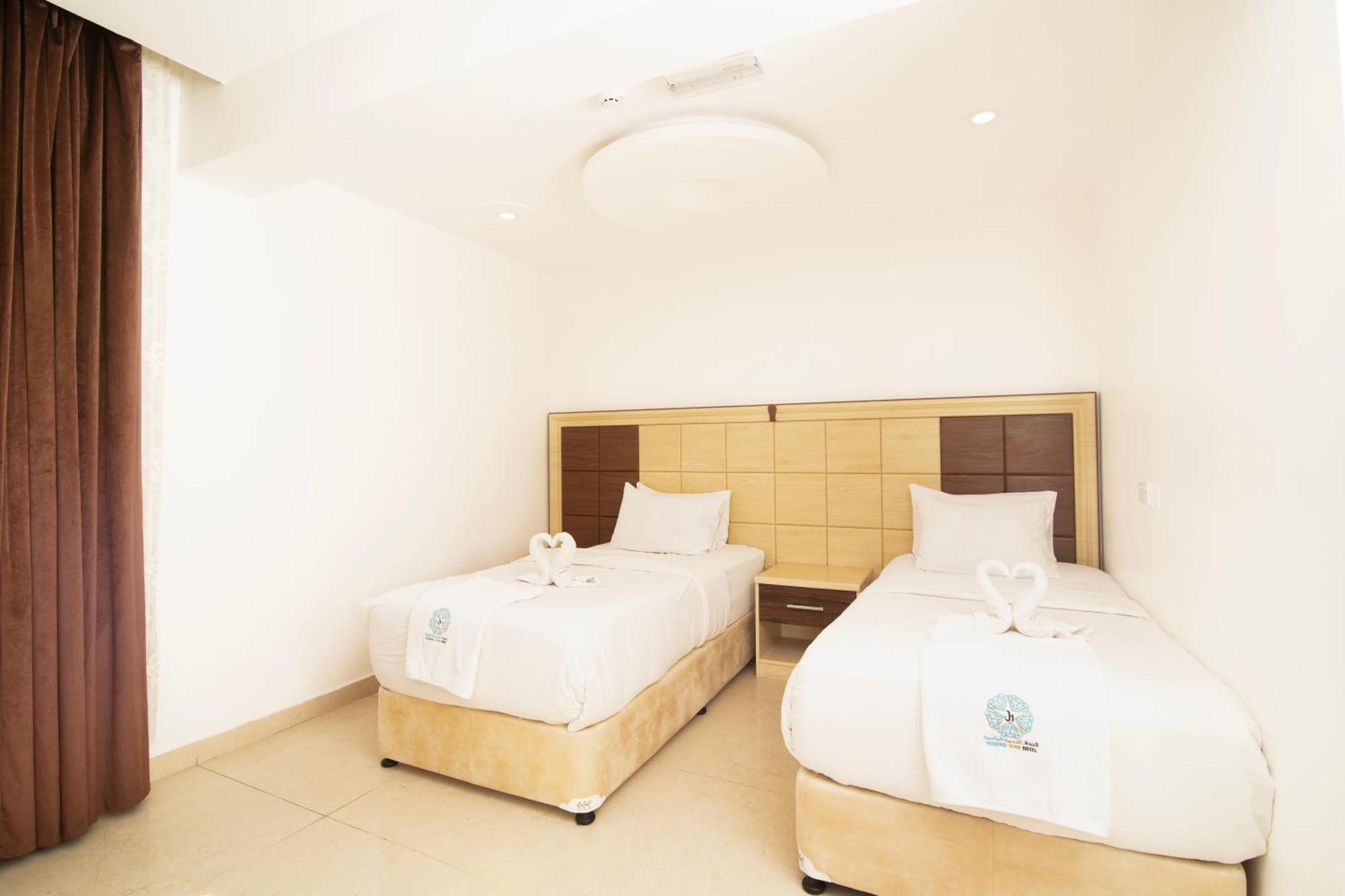 Diamond Star Hotel فندق النجمة الماسية Seeb Exterior photo