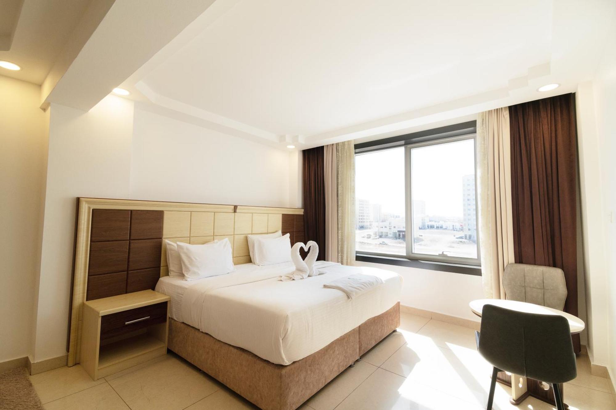 Diamond Star Hotel فندق النجمة الماسية Seeb Exterior photo