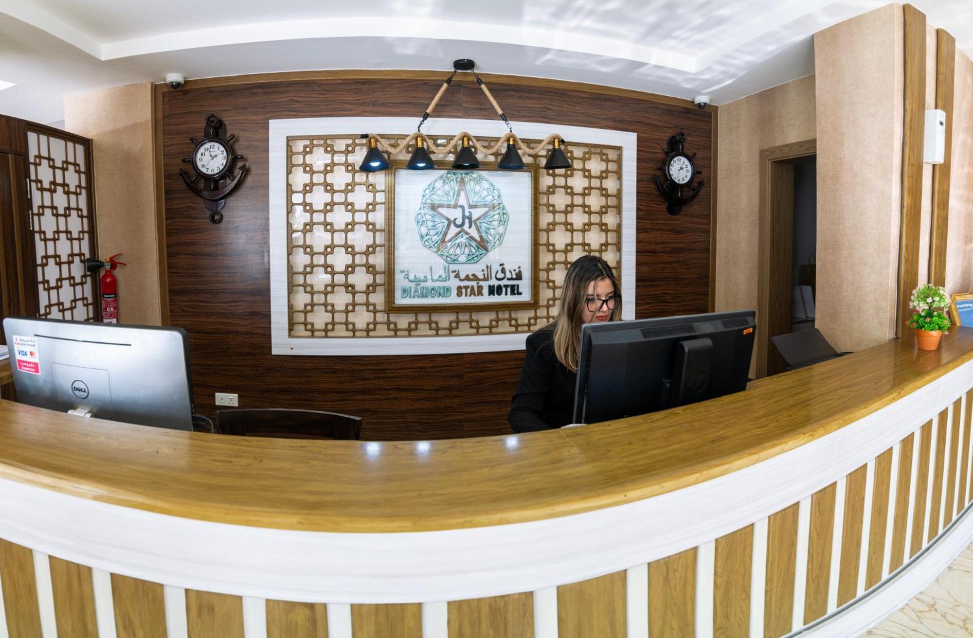 Diamond Star Hotel فندق النجمة الماسية Seeb Exterior photo
