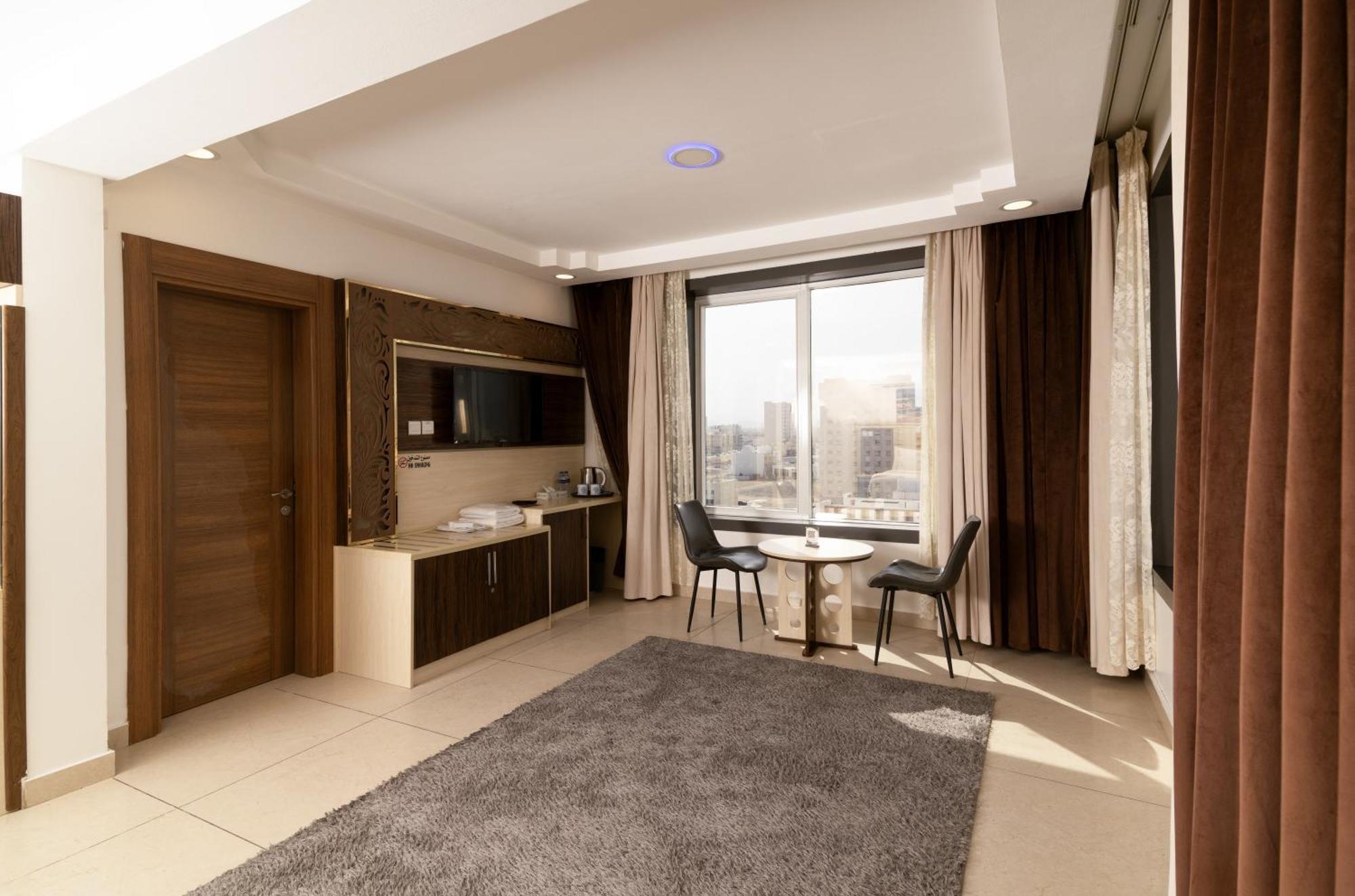 Diamond Star Hotel فندق النجمة الماسية Seeb Exterior photo