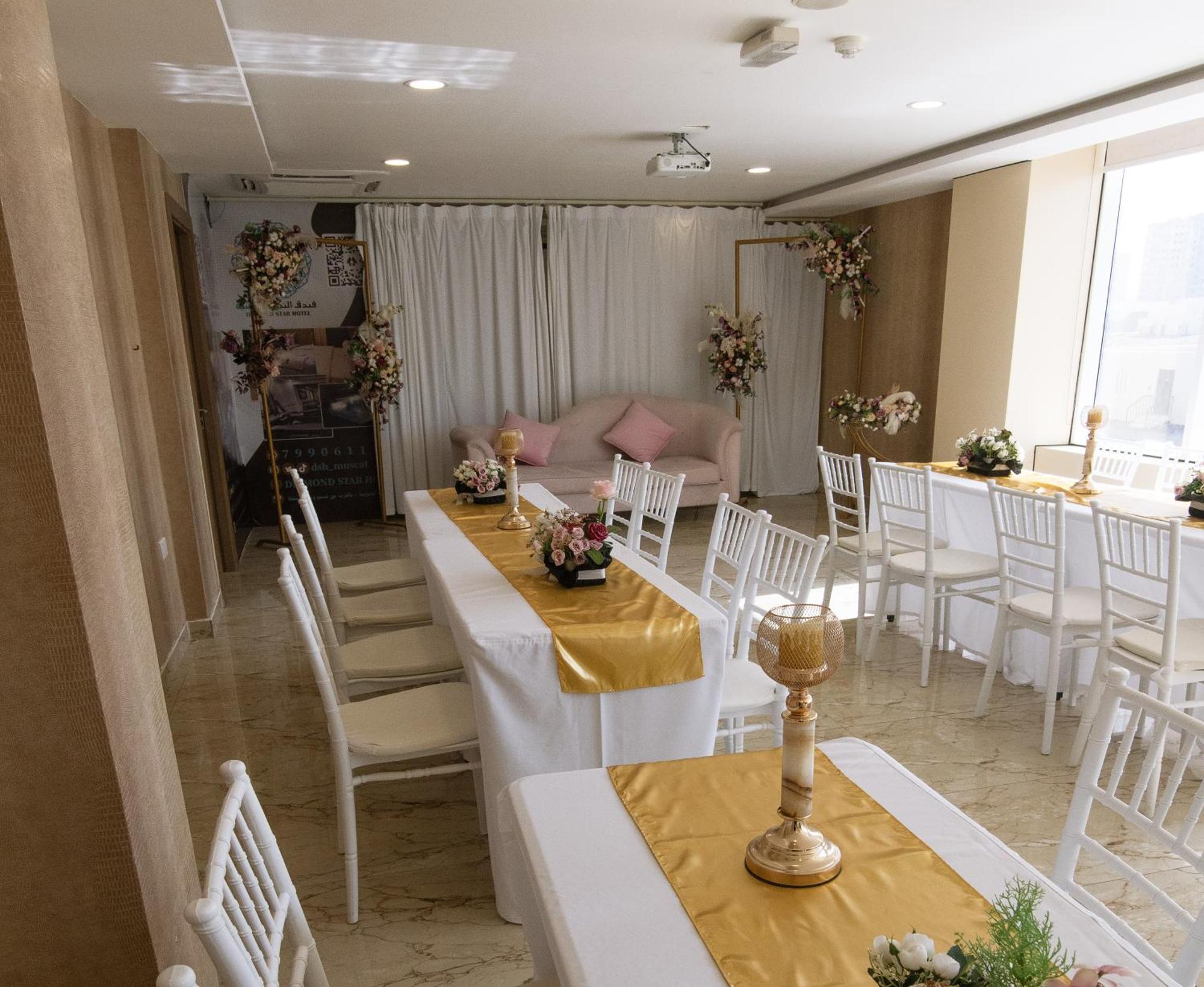 Diamond Star Hotel فندق النجمة الماسية Seeb Exterior photo