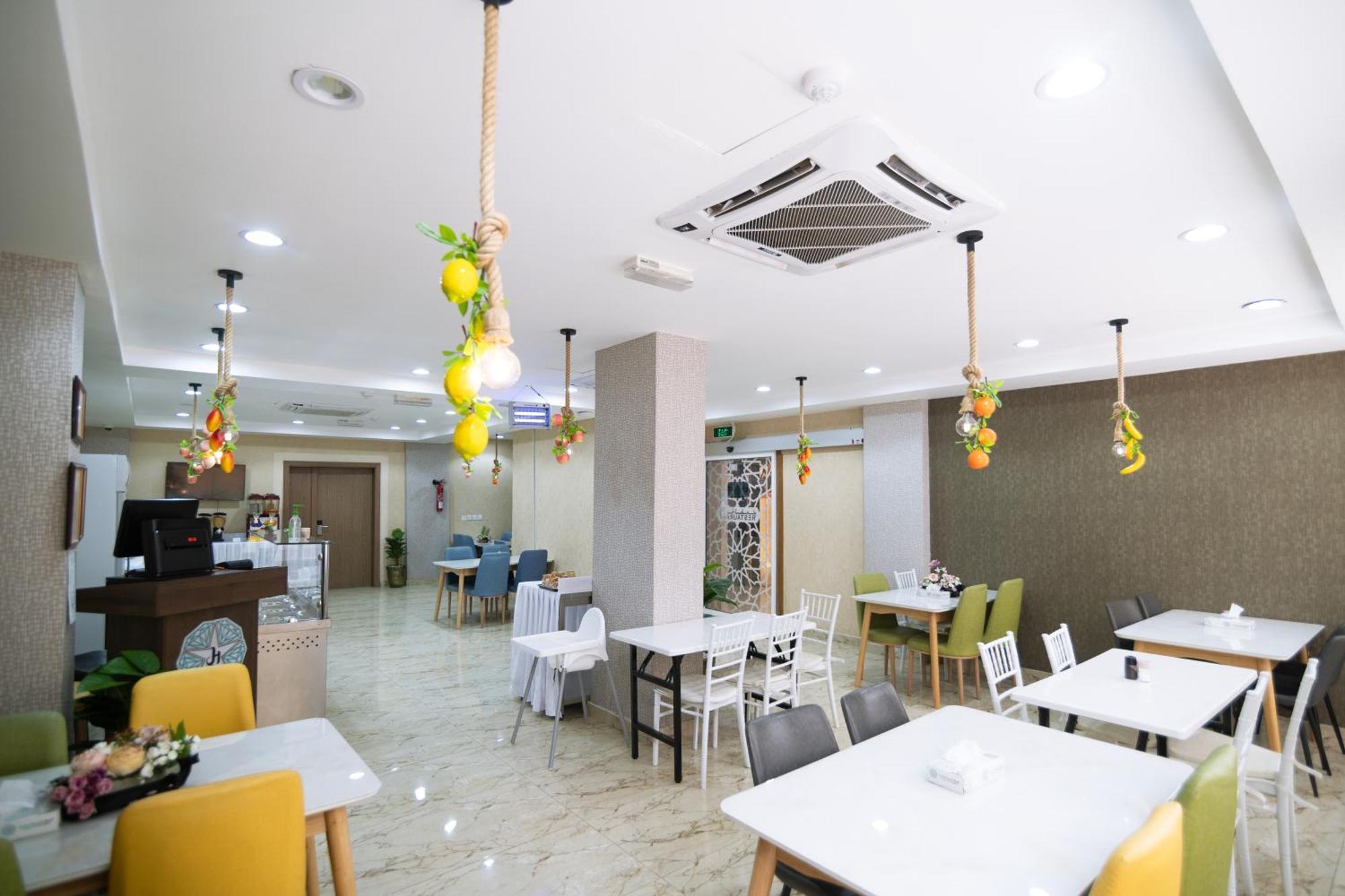 Diamond Star Hotel فندق النجمة الماسية Seeb Exterior photo